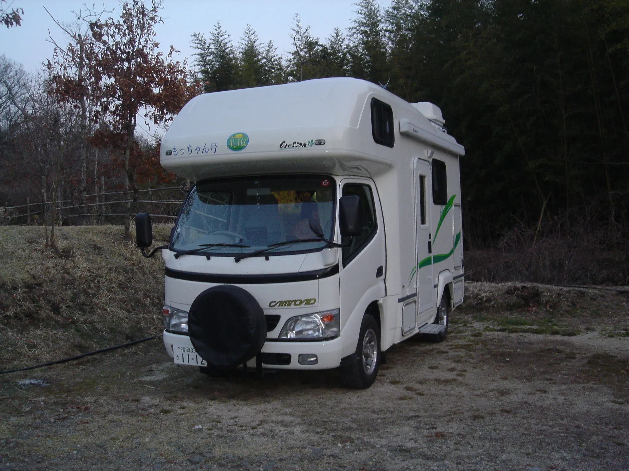 山鳥の森オートキャンプ場　キャンピングカー