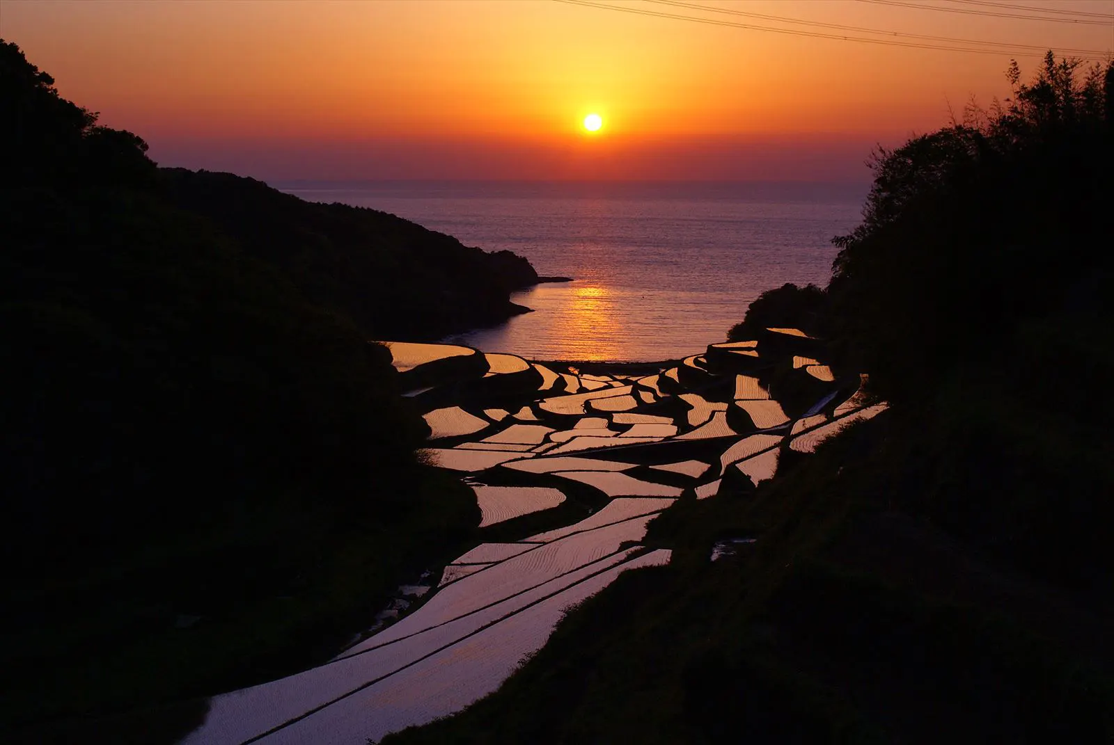 浜野浦の棚田　夕焼け　リフレクション
