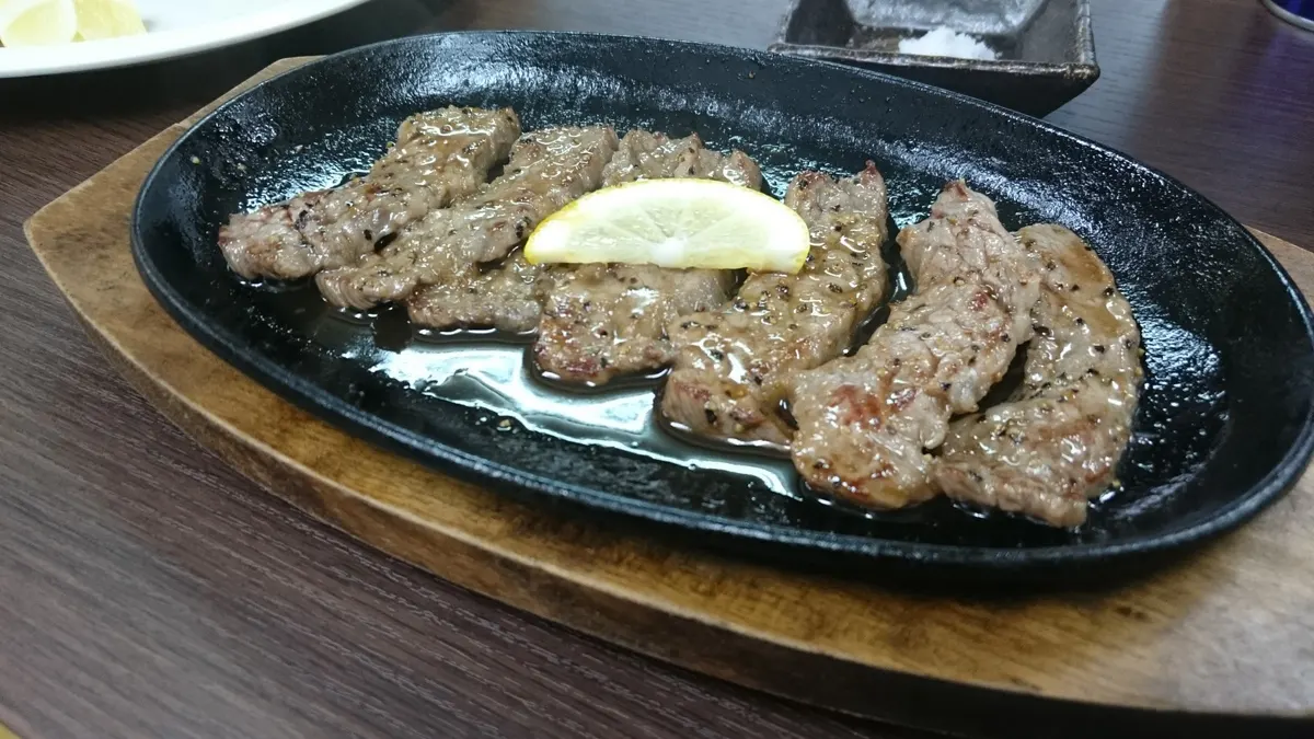 麺菜酒家あすからーめん　レモンステーキ