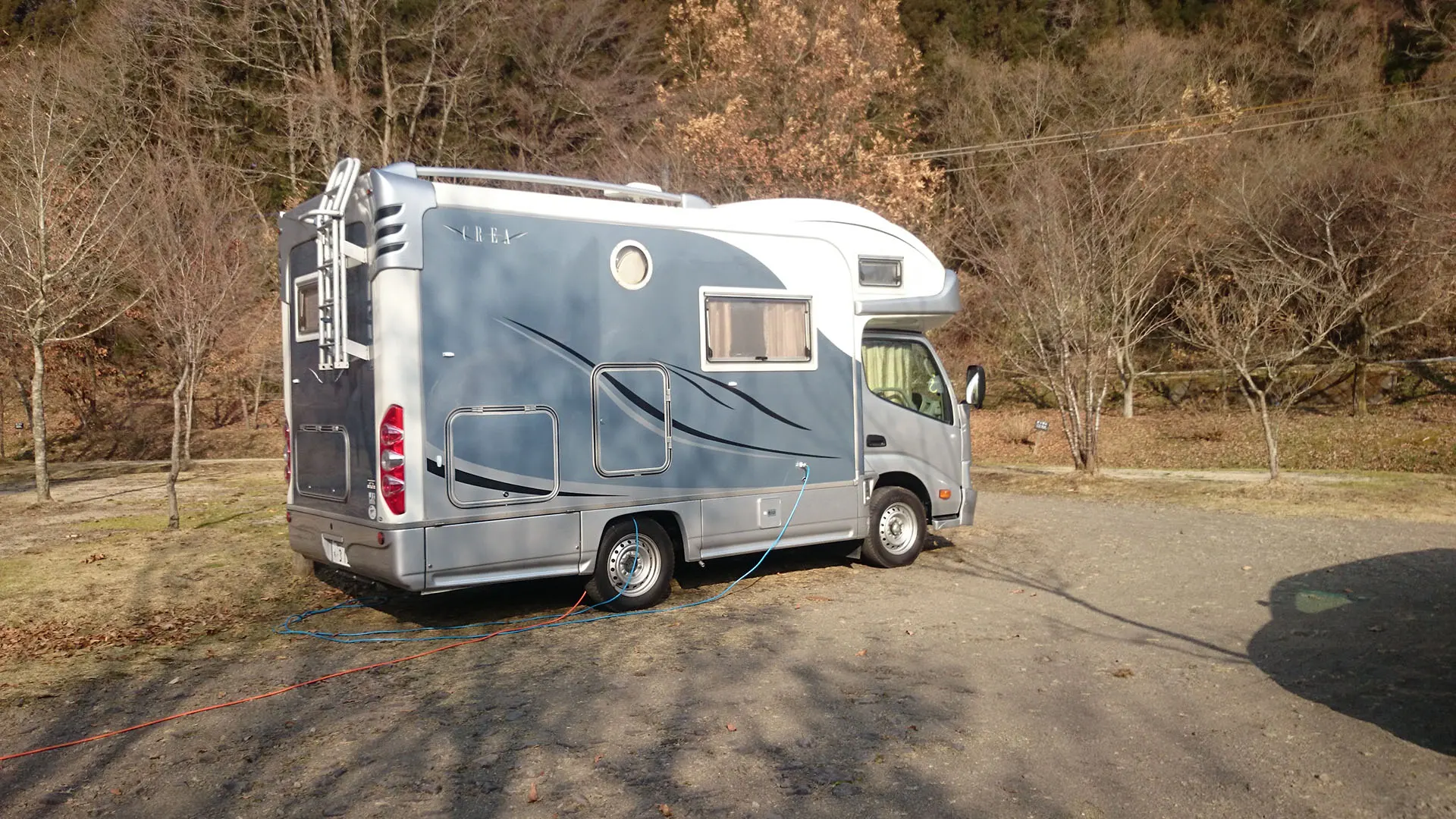 山鳥の森オートキャンプ場　キャンピングカー
