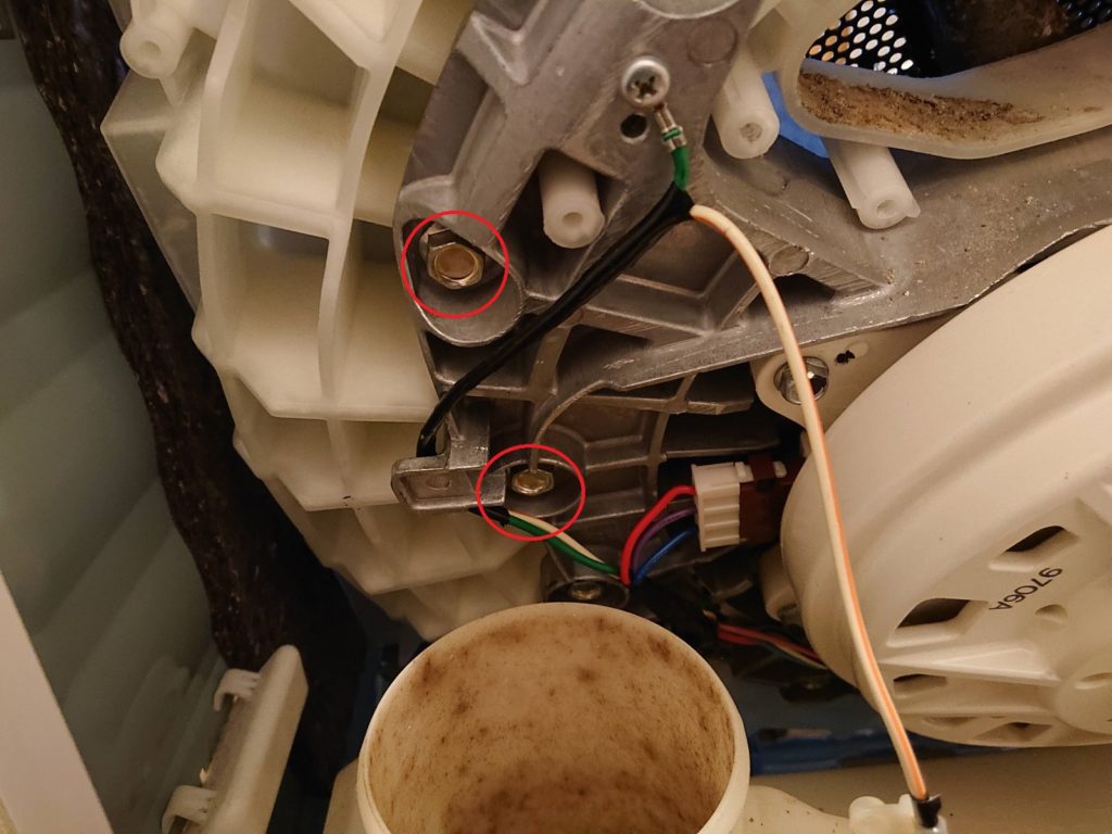 ドラム式洗濯機　メカケース交換
